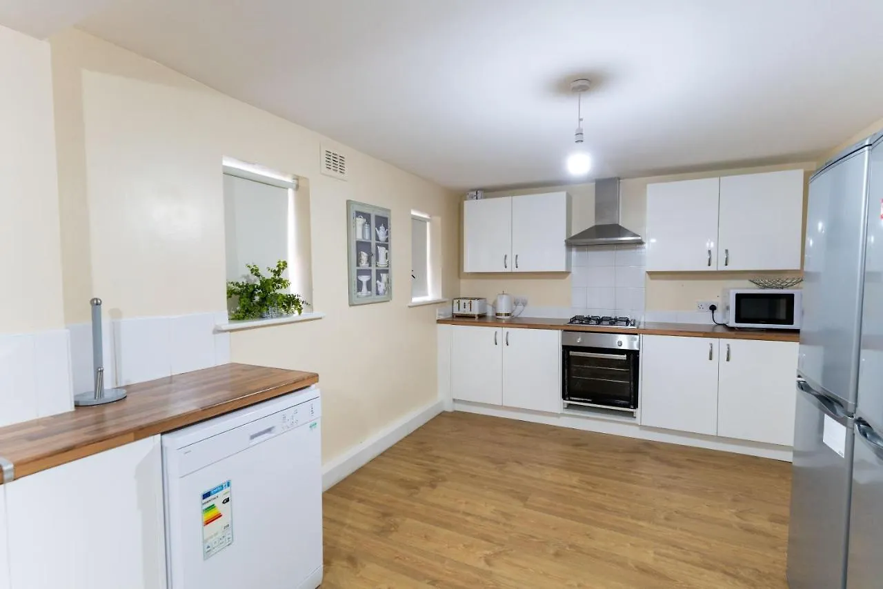 Newcastle City Apartment All En-Suite United Kingdom