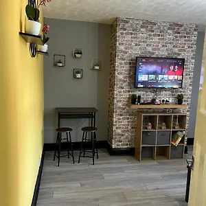 Nuns Moor Fully Equipped Kitchen Free Parking Netflix Apartment